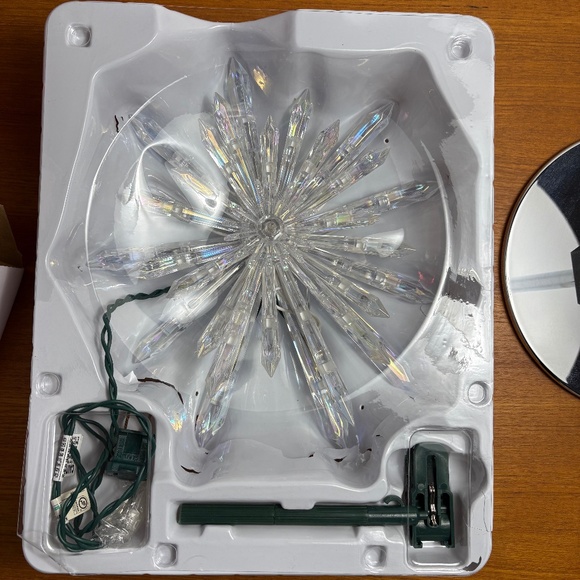 NEW Beautiful White Mini-Light Christmas Tree Star Topper - Picture 8 of 9